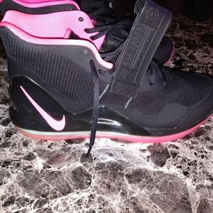 Nike Air Force Kyrie t